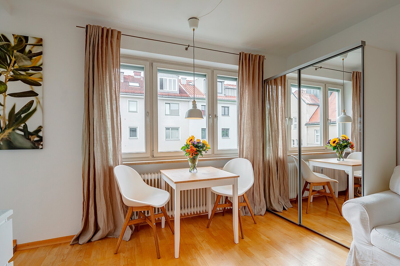 Flad med 2 Værelser | München-Schwabing | 70130 | ... mit Platz für einen Esstisch
