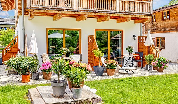 Düz ile 6 Odalar | 70095 | ...sowie sonniger Terrasse