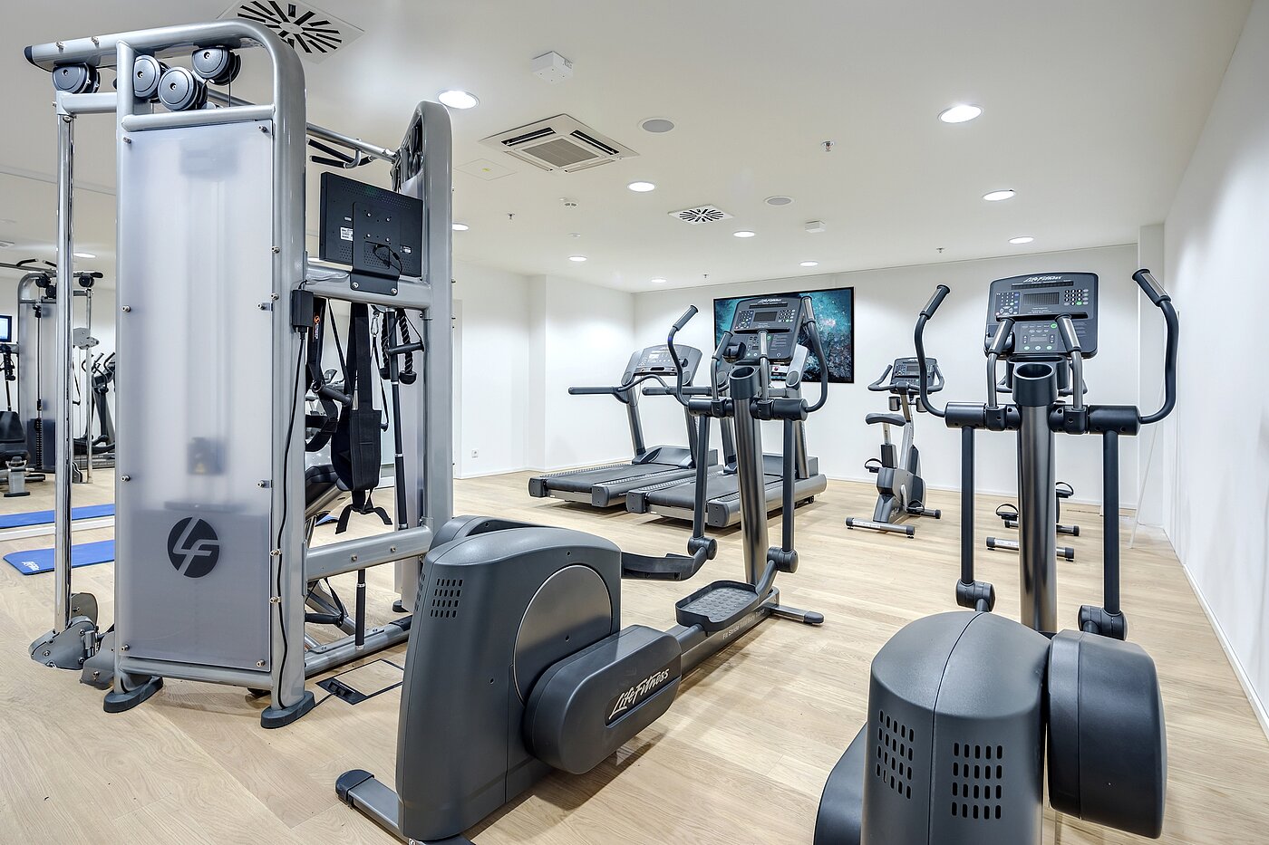 Apartment z 1.5 Pokoje | München-Neuhausen | 70444 | Fitnessraum