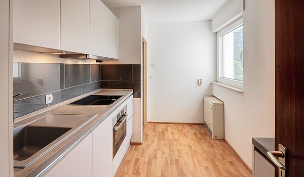 Lapos a  címen 2 Szobák | München-Hadern | 70410 | Küche mit Fenster...