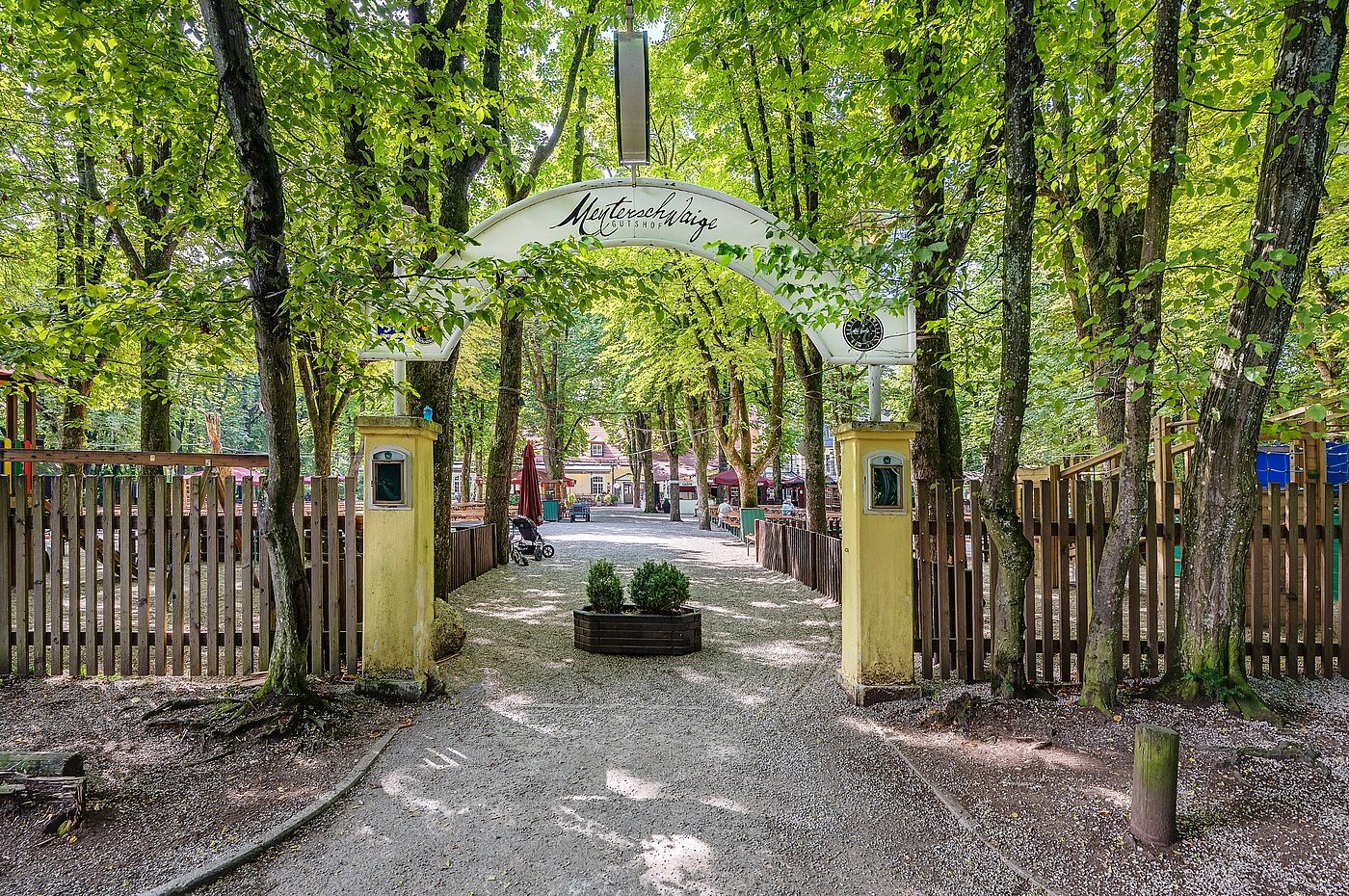 Flad med 3 Værelser | München-Harlaching | 1908ML6 | Gutshof Menterschwaige