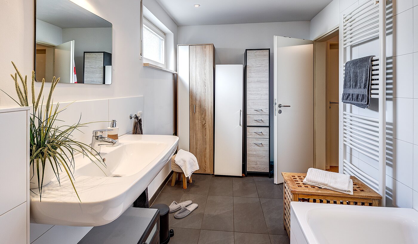 Γωνιακή μονοκατοικία με 6 Δωμάτια | Germering | 70033 | ...und Fenster