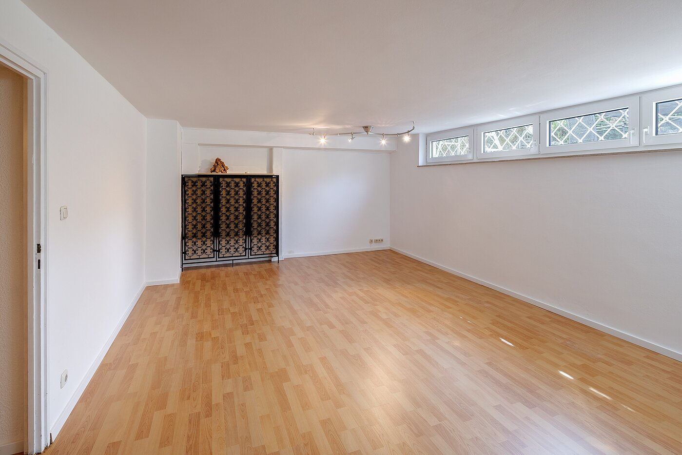 Dom w zabudowie bliźniaczej z 4 Pokoje | München-Solln | 70120 | Beheizt und mit Tageslicht