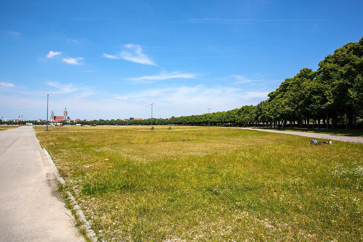 Ploché s 1 Izba | München-Schwanthalerhöhe | 2106ML8 | Theresienwiese