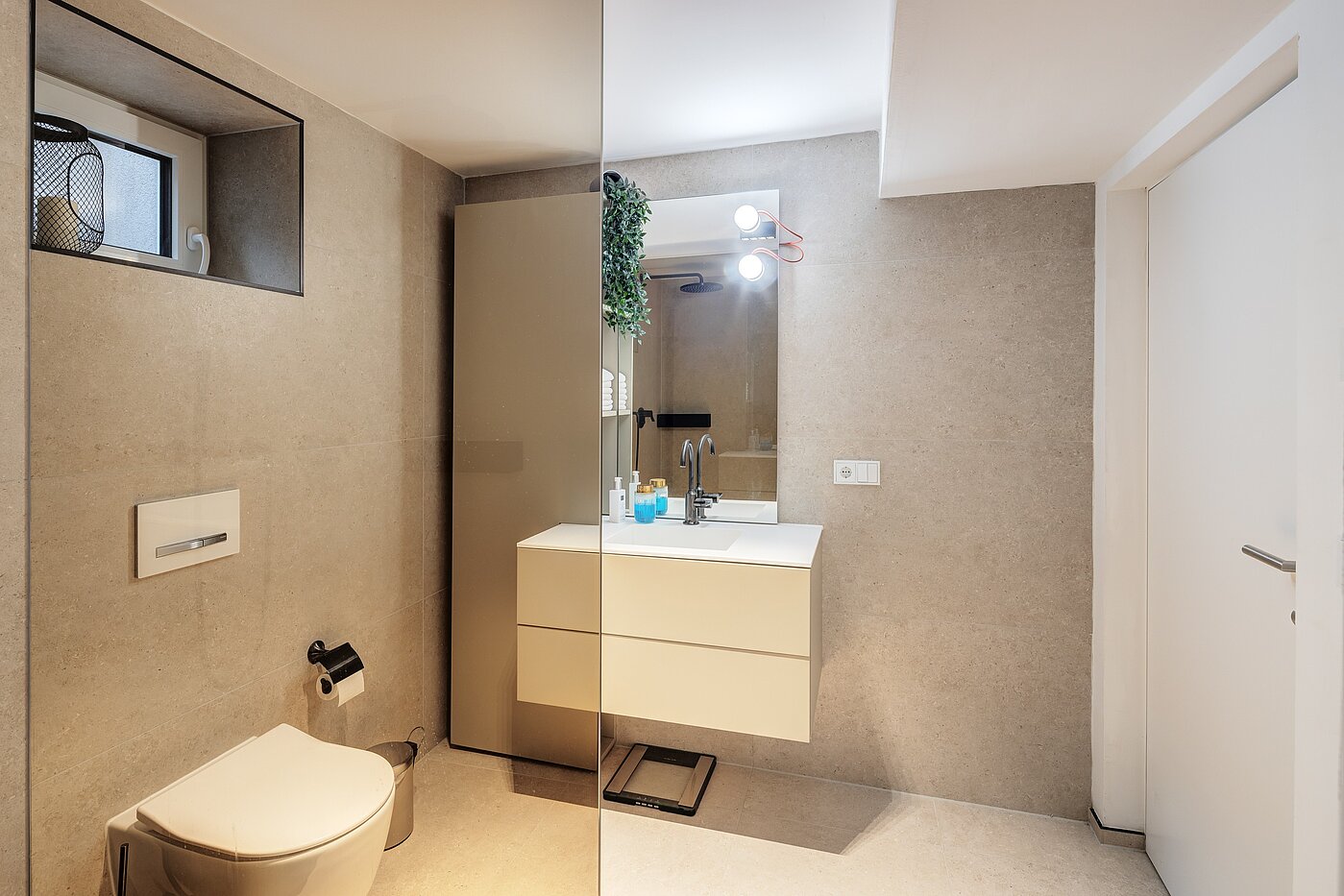 Sarok sorház a  címen 6 Szobák | München-Trudering | 70191 | ...Duschbad