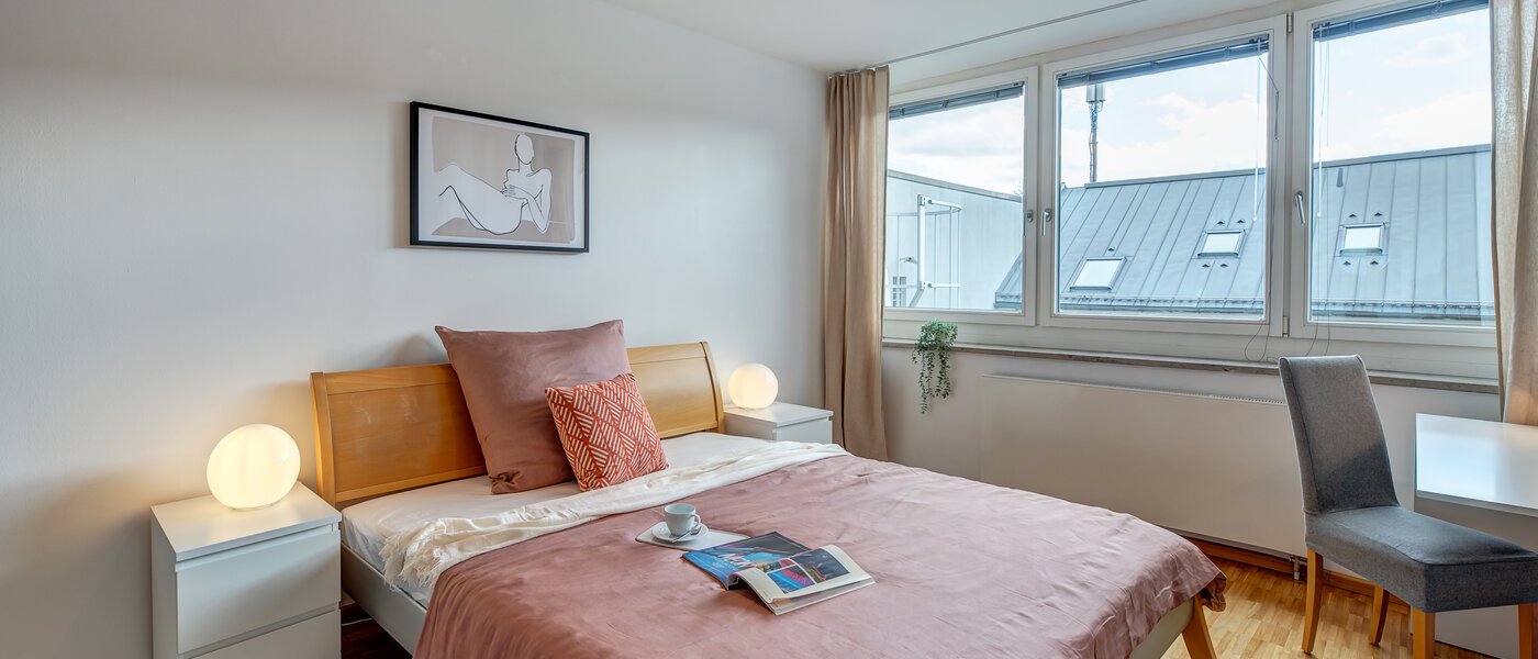 Апартамент с покривна тераса München Maxvorstadt - Museumsviertel 02 2-ра спалня 1