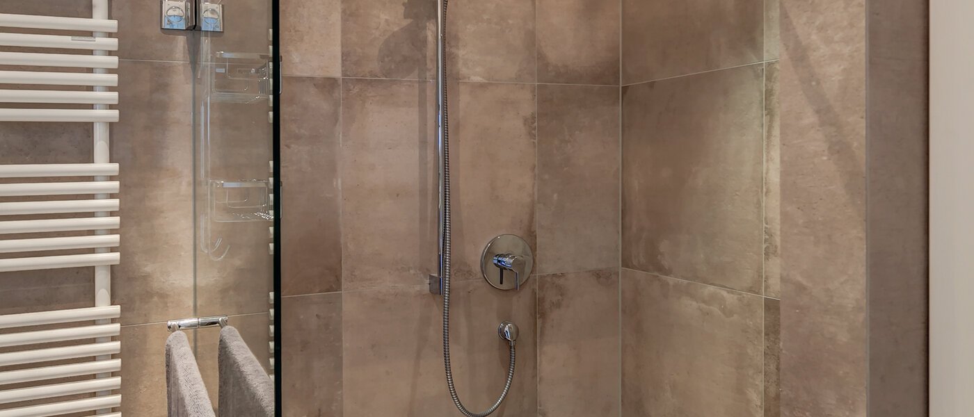 Ploché München Schwabing-West (rund um den Hohenzollernplatz) 01 Koupelna 10046