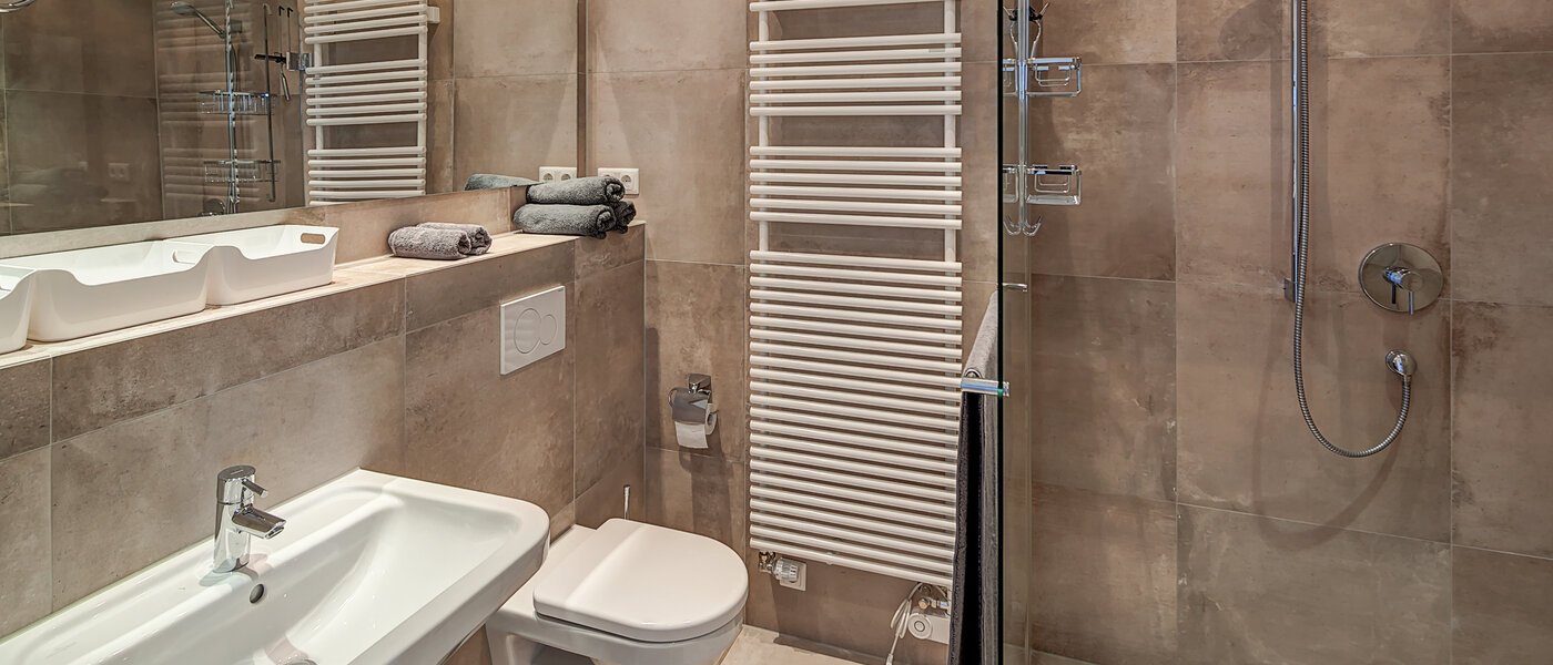 Ploché München Schwabing-West (rund um den Hohenzollernplatz) 03 Koupelna 10046