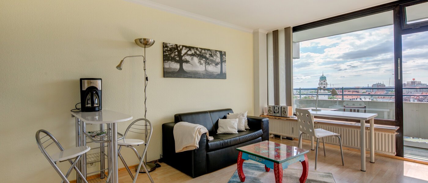 Lapos München Haidhausen 01 Nappali 10075