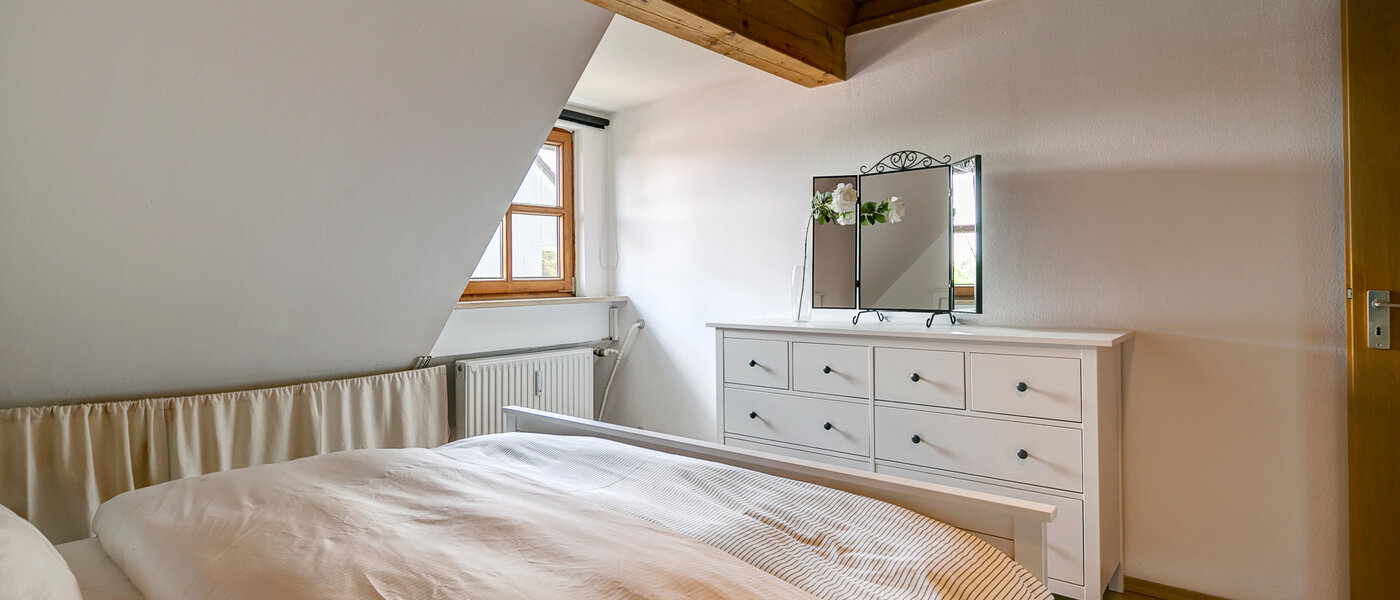 Vindsvåning München Obermenzing 02 Sovande 10079