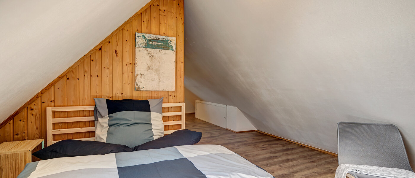 Vindsvåning München Obermenzing 02 2. Sova 10079