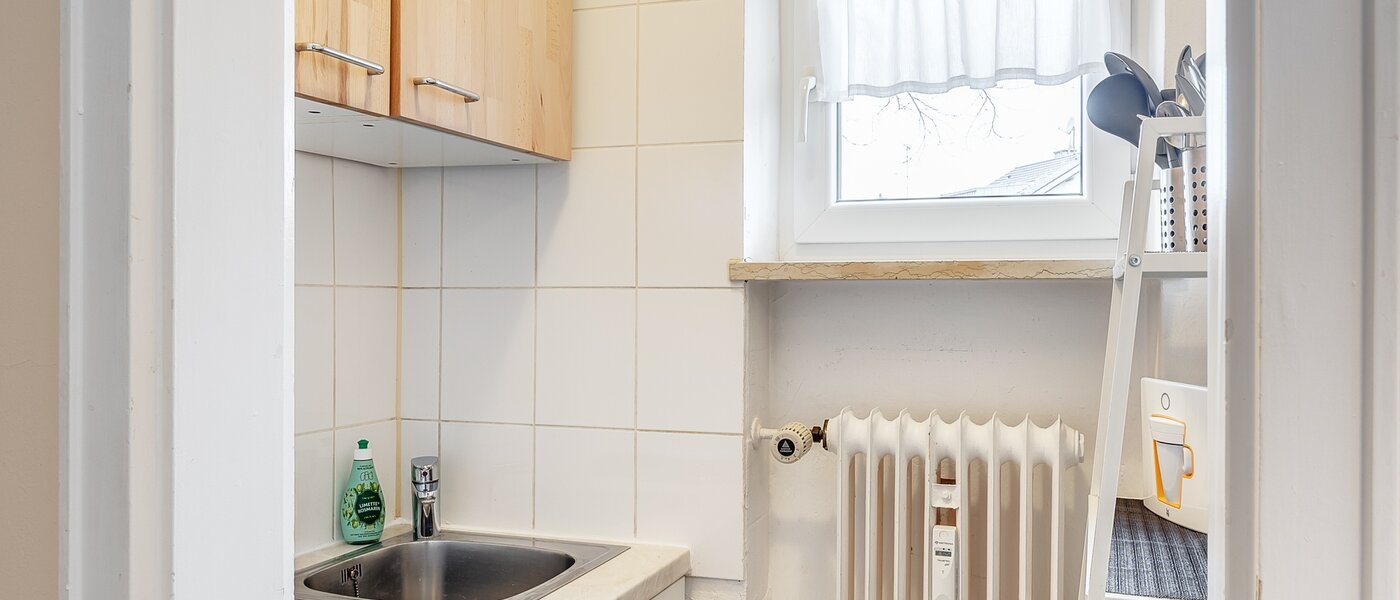 Lapos München Obersendling 01 Konyha 10104