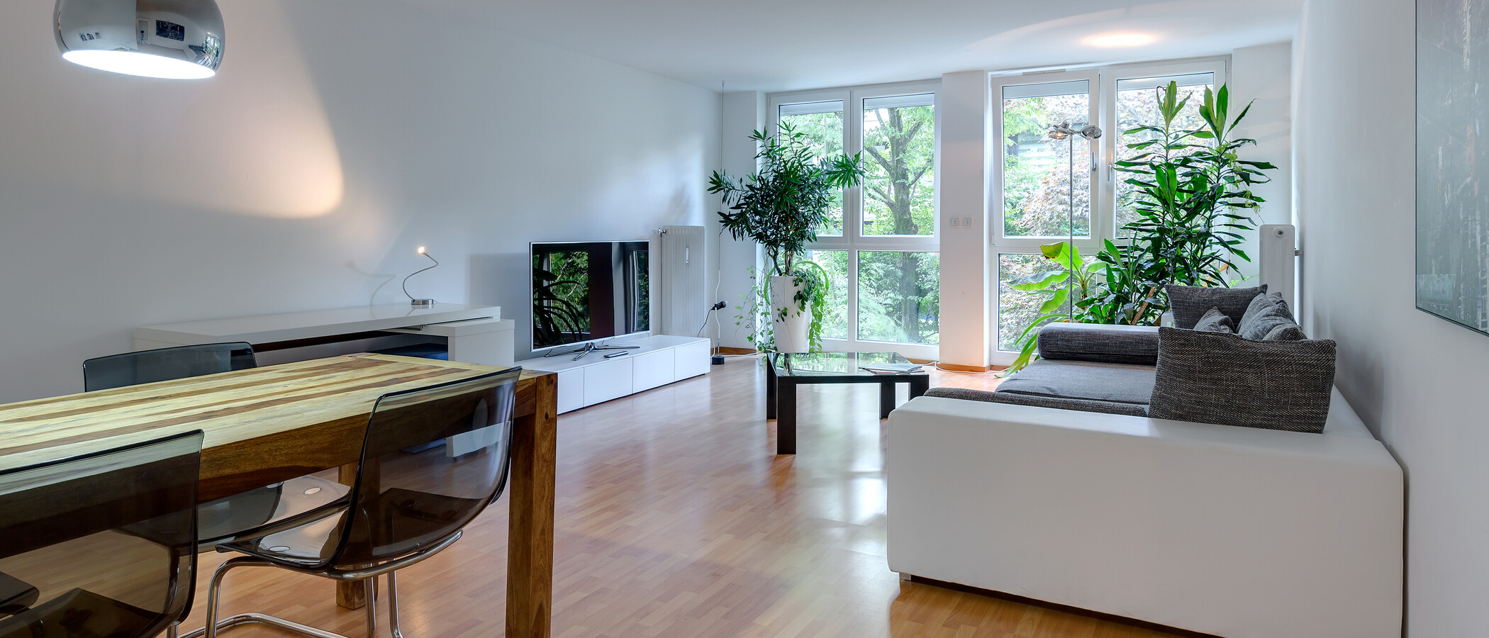 Ravna stran München Schwabing-West 01 Življenje 10148