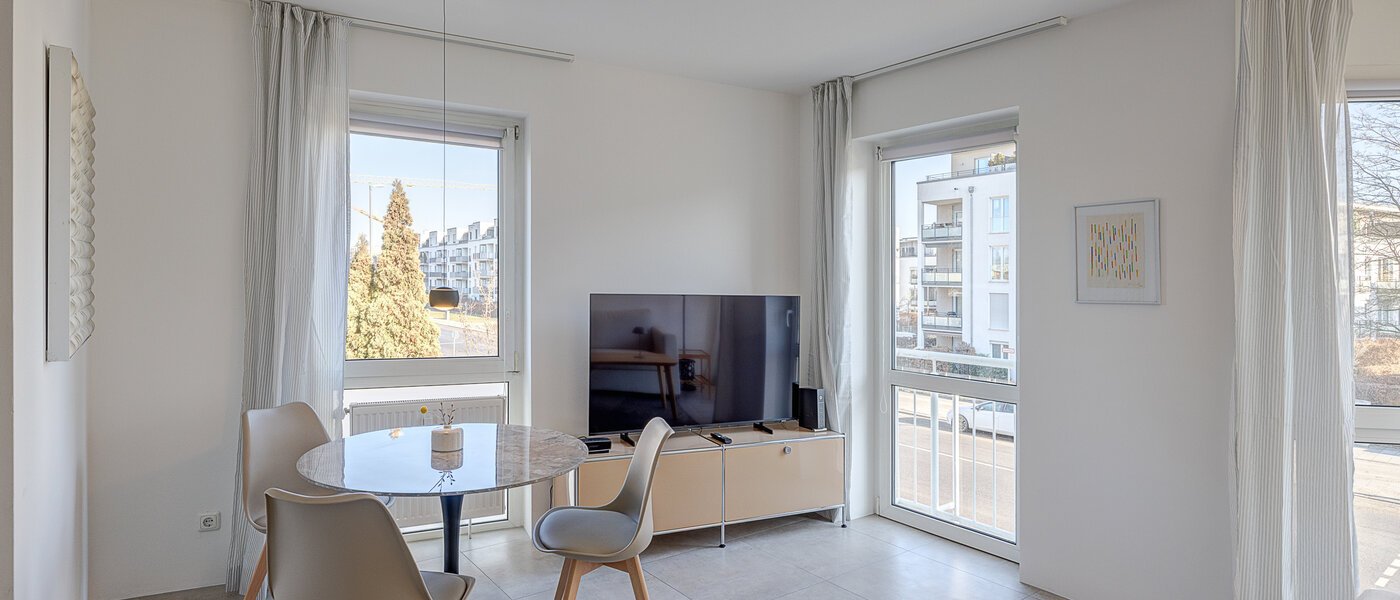 Ravna stran München Ramersdorf 03 Dnevni prostor 10174