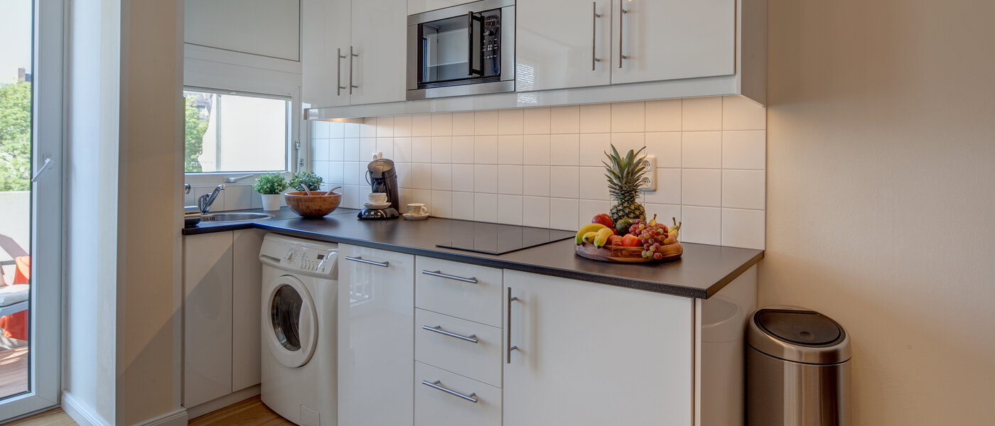 Lapos München Neuhausen 01 Konyha 10177