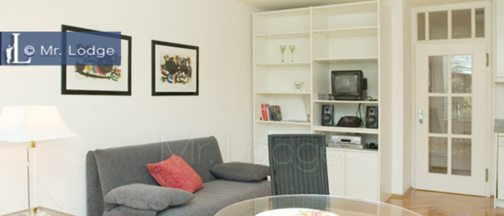 Ploché München Arabellapark 01 Living 1023