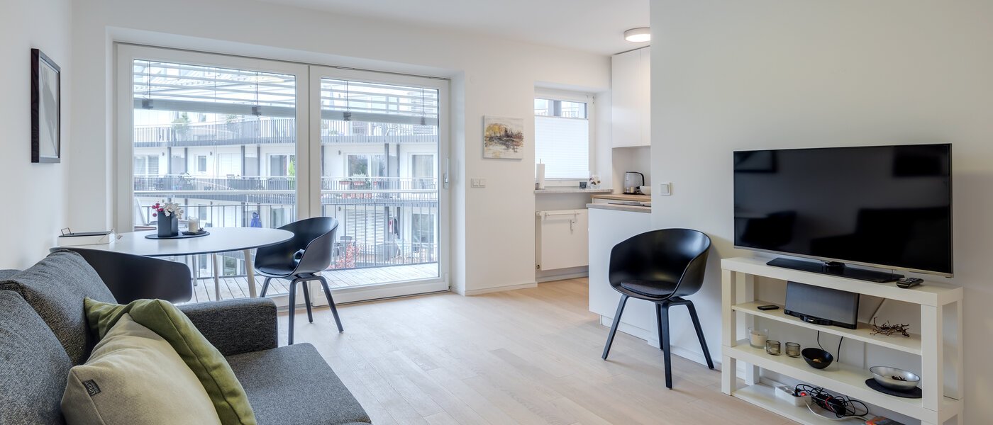 Ravna stran München Nymphenburg 02 Življenje 10315