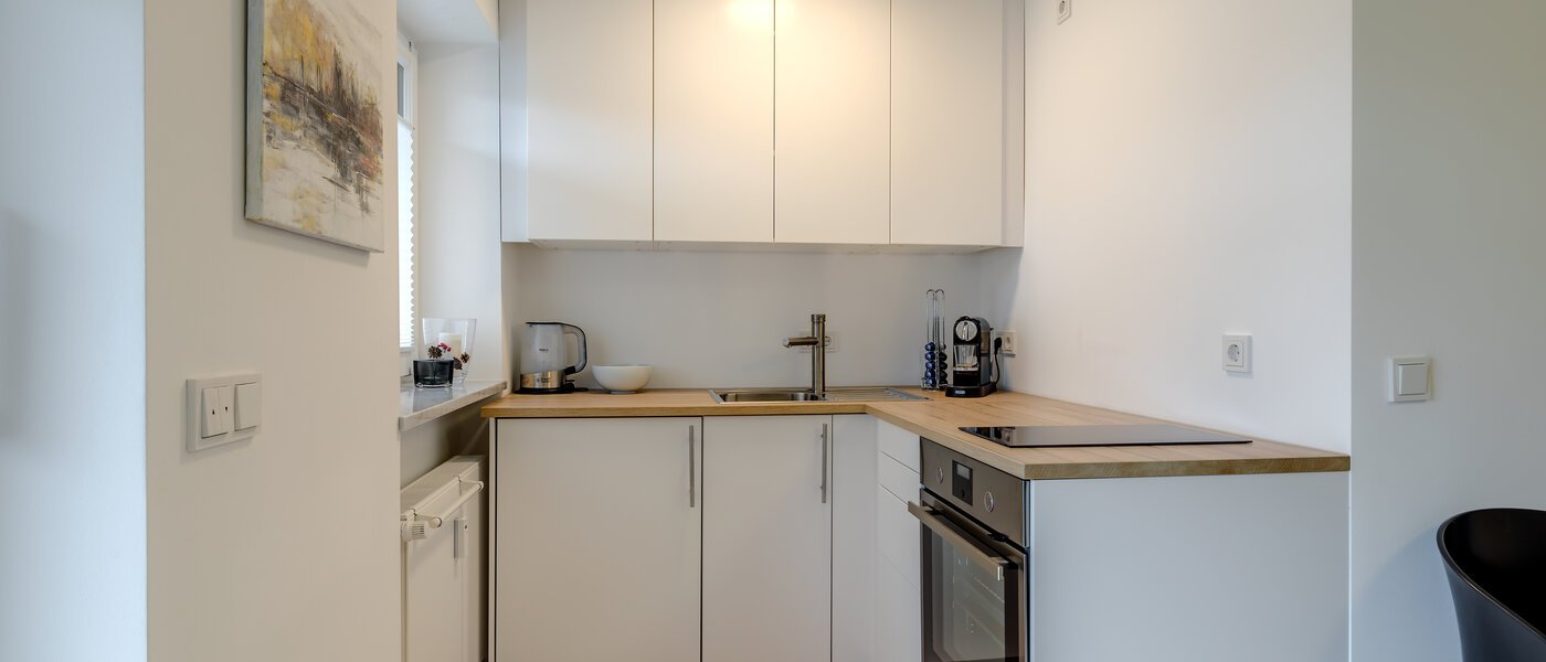 Ravna stran München Nymphenburg 03 Kuhinja 10315