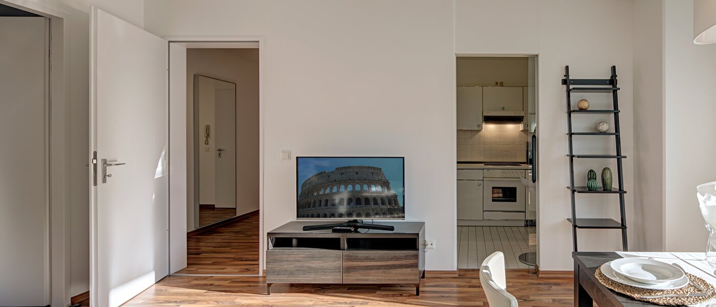 Ploché München Oberföhring 04 Living 10330