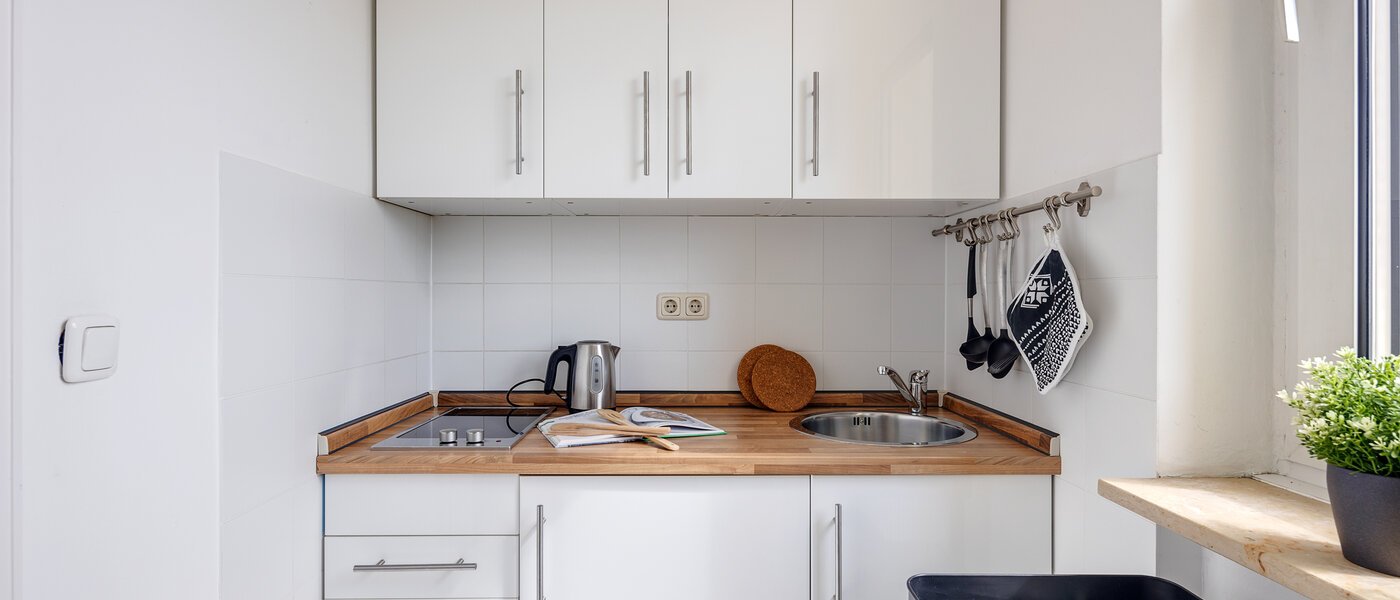 Lapos München Oberföhring 01 Konyha 10336