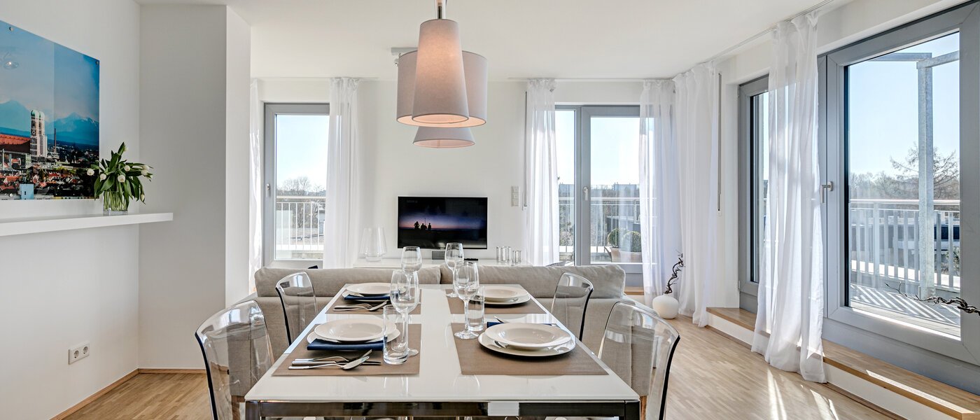 Апартамент с покривна тераса München Ramersdorf 05 Living 10340