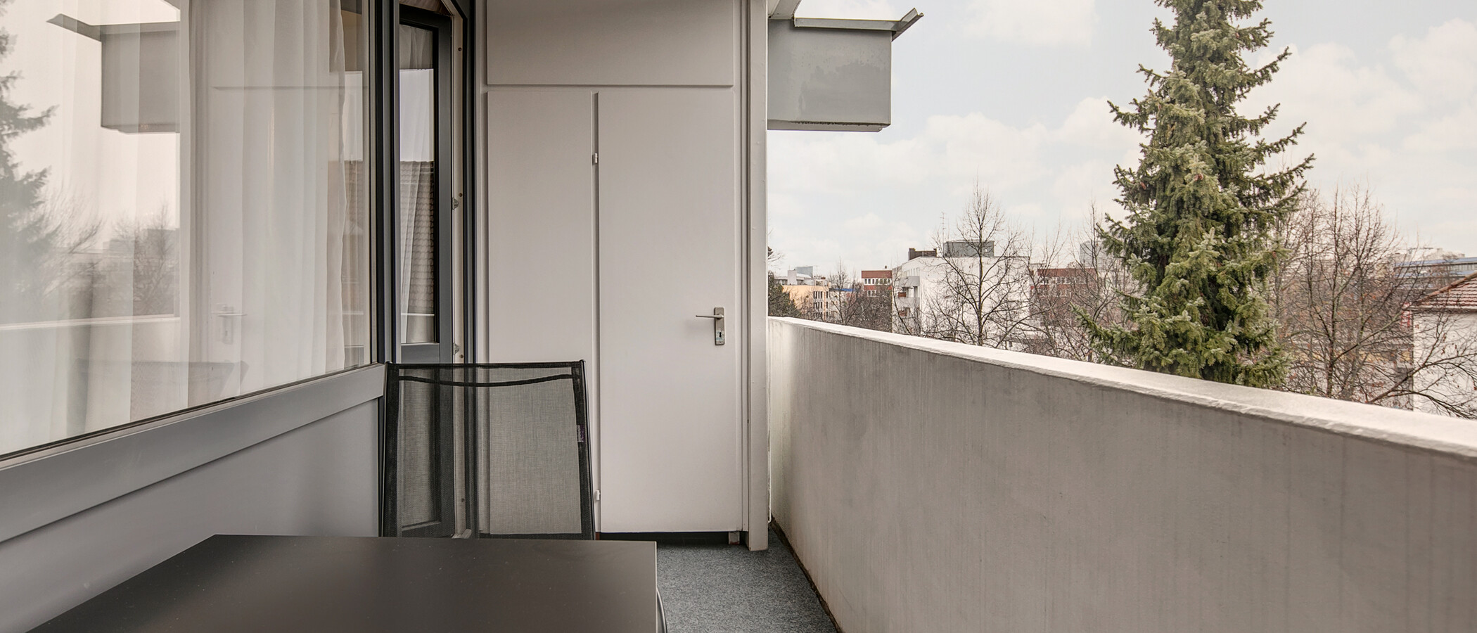 Lapos München Milbertshofen 02 Erkély 10436