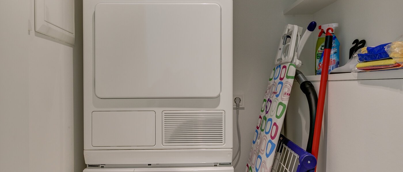 Lapos München Nymphenburg 01 Raktárhelyiség 10451