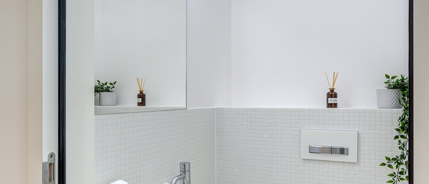 Lapos München Nymphenburg 01 szep. WC 10455