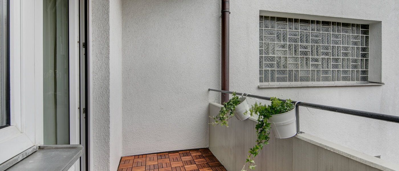 Ravna stran München Schwabing-West (rund um den Hohenzollernplatz) 02 Balkon 10458