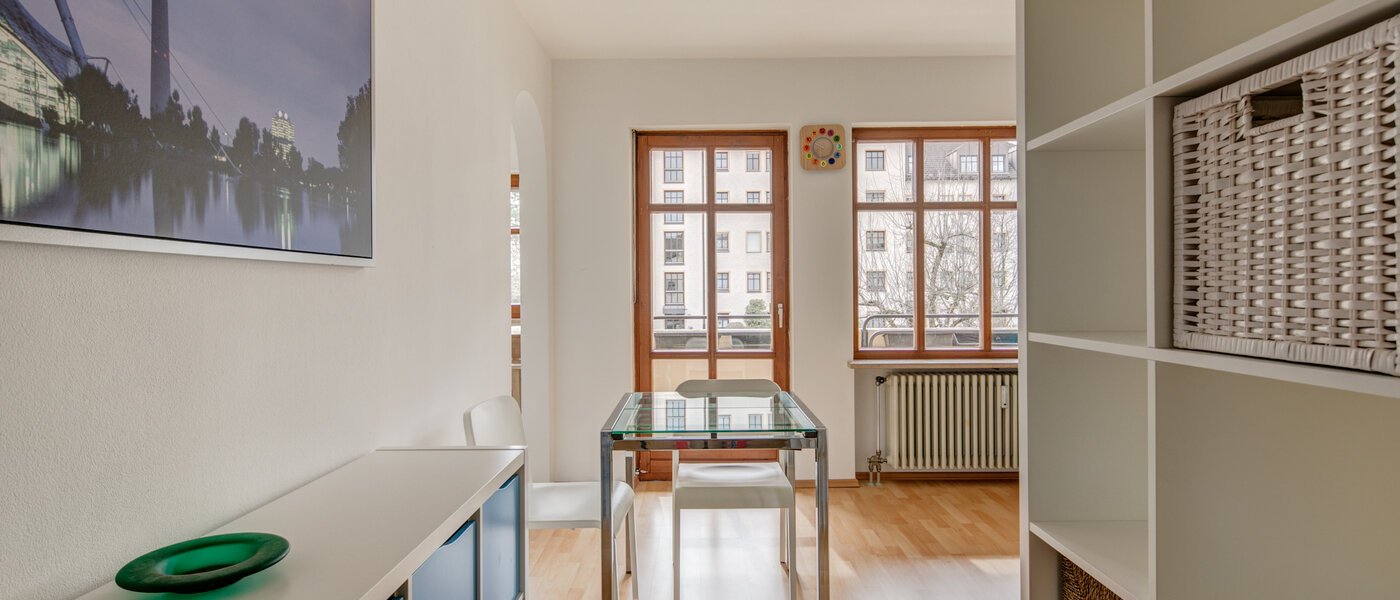 Плосък München Berg am Laim 04 Living 10487