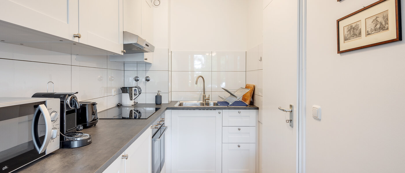 Ravna stran München Nymphenburg 01 Kuhinja 10522