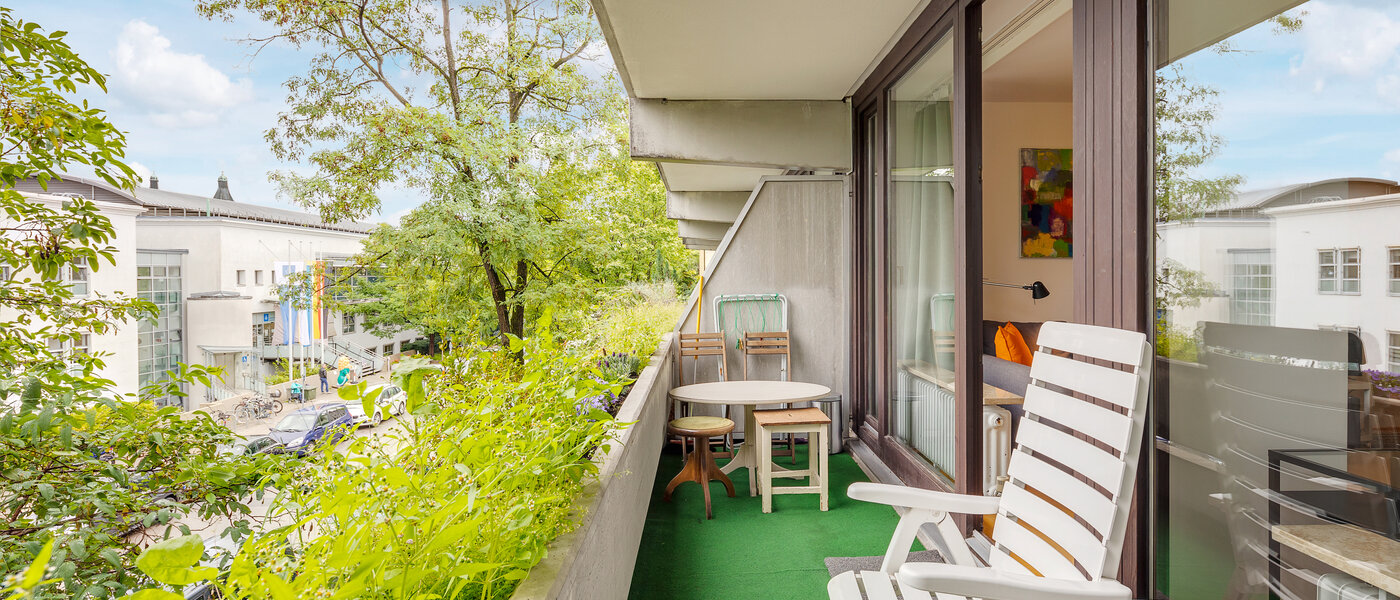 Ravna stran München Nymphenburg 02 Balkon 10522