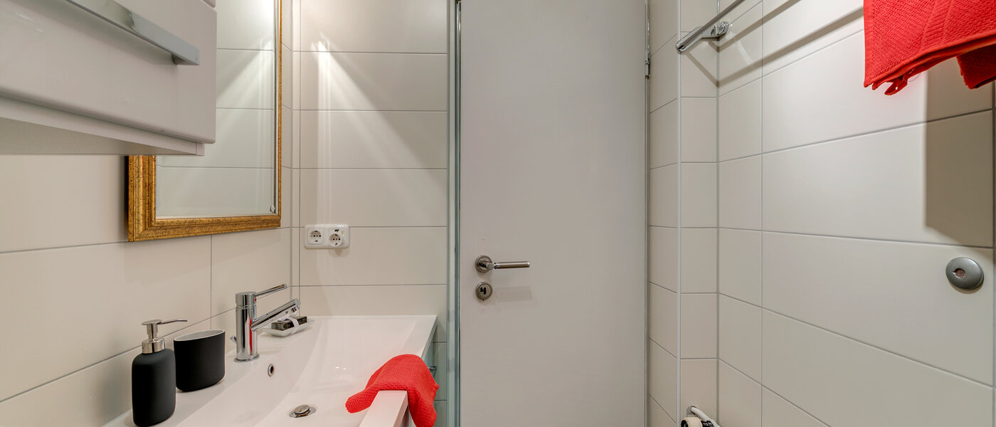 Плоский München Oberföhring 03 Ванна кімната 10534