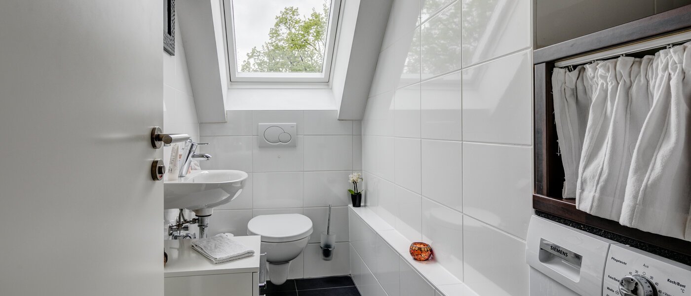 Loftslejlighed München Obersendling 01 Gæstetoilet 10566