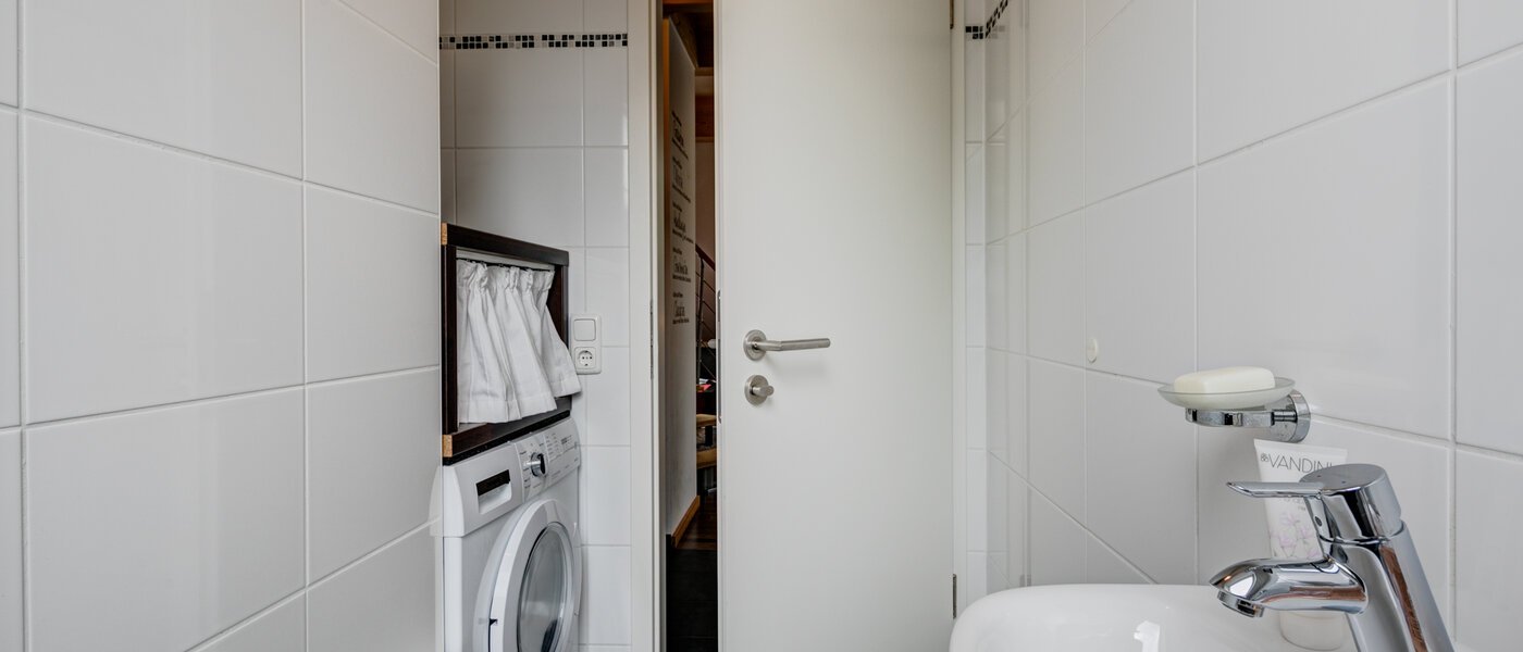 Loftslejlighed München Obersendling 02 Gæstetoilet 10566