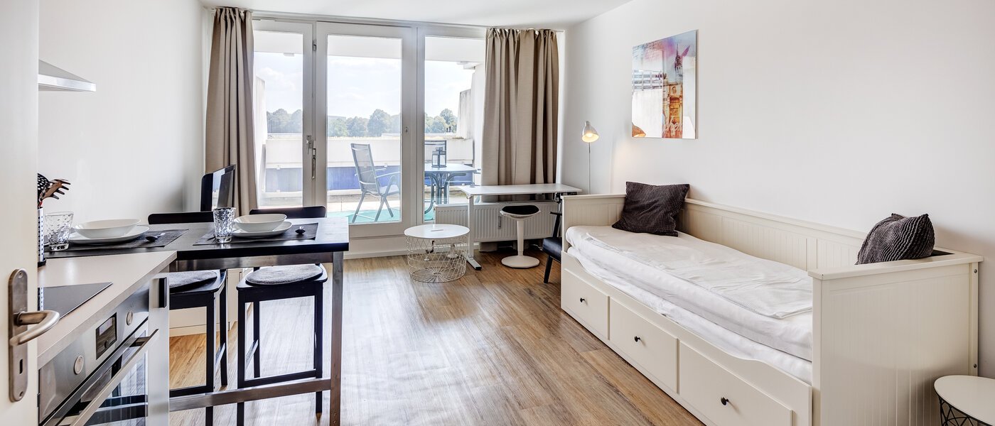 플랫 München Olympiadorf 01 거실 공간 10579