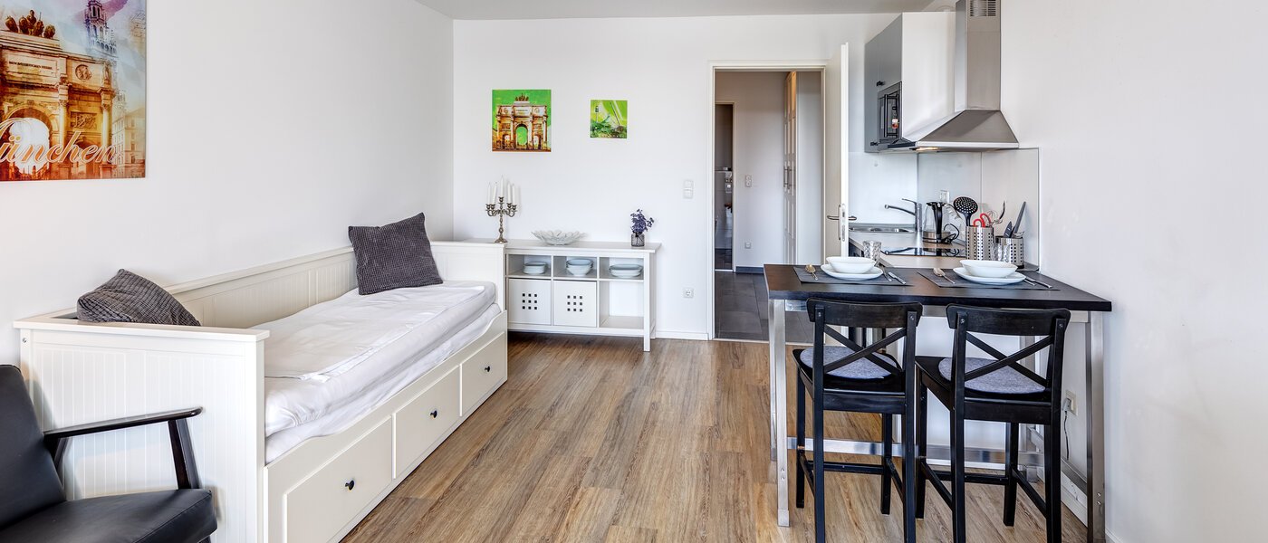 플랫 München Olympiadorf 02 거실 공간 10579