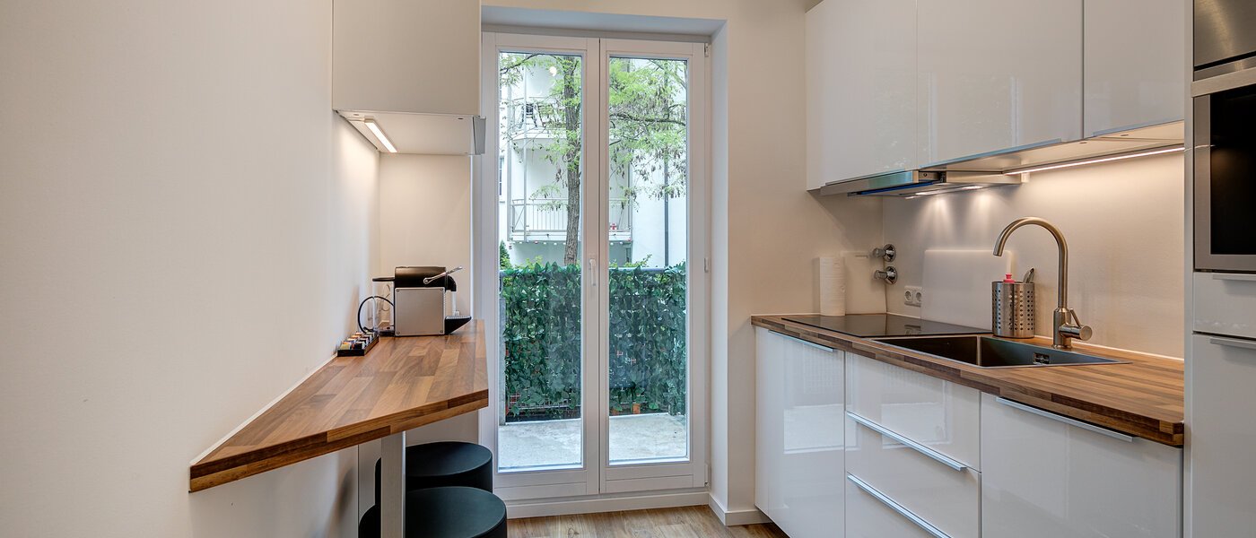 Ravna stran München Westend 01 Kuhinja 10583