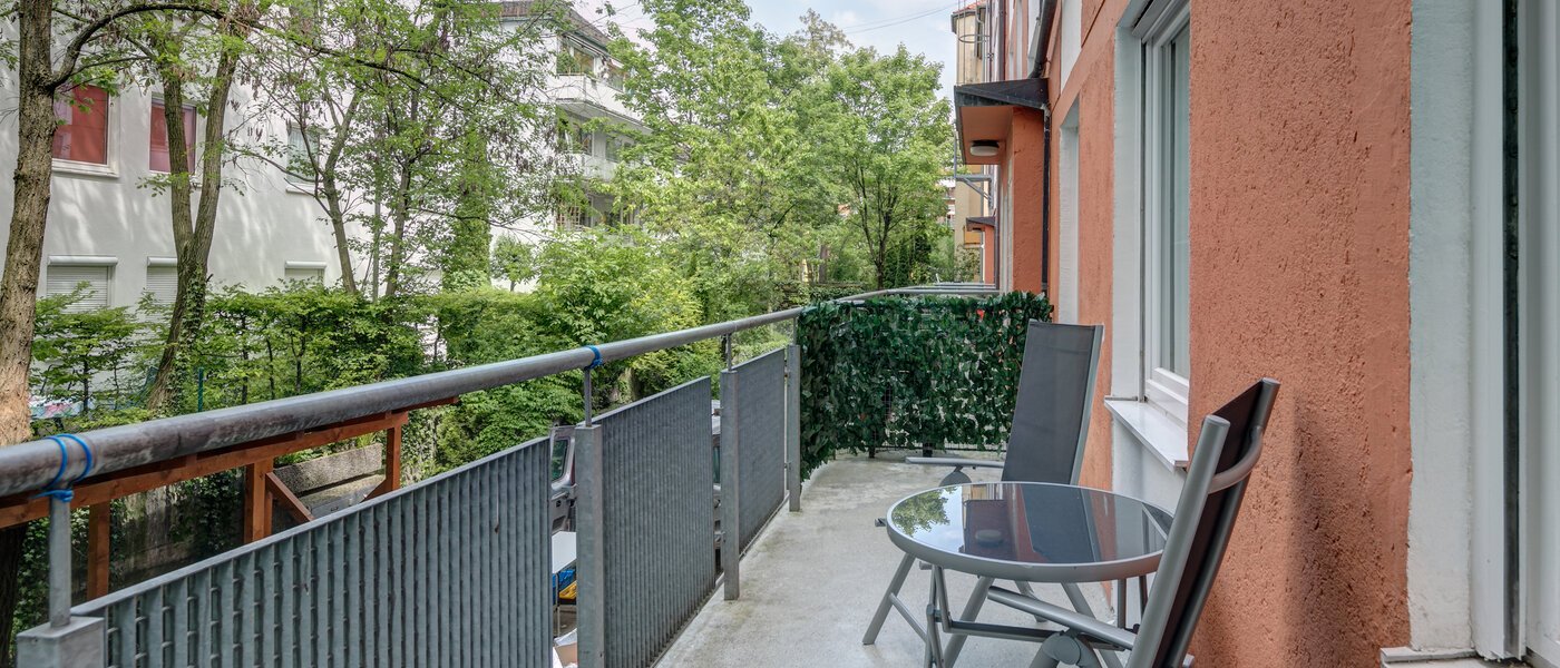 Ravna stran München Westend 02 Balkon 10583