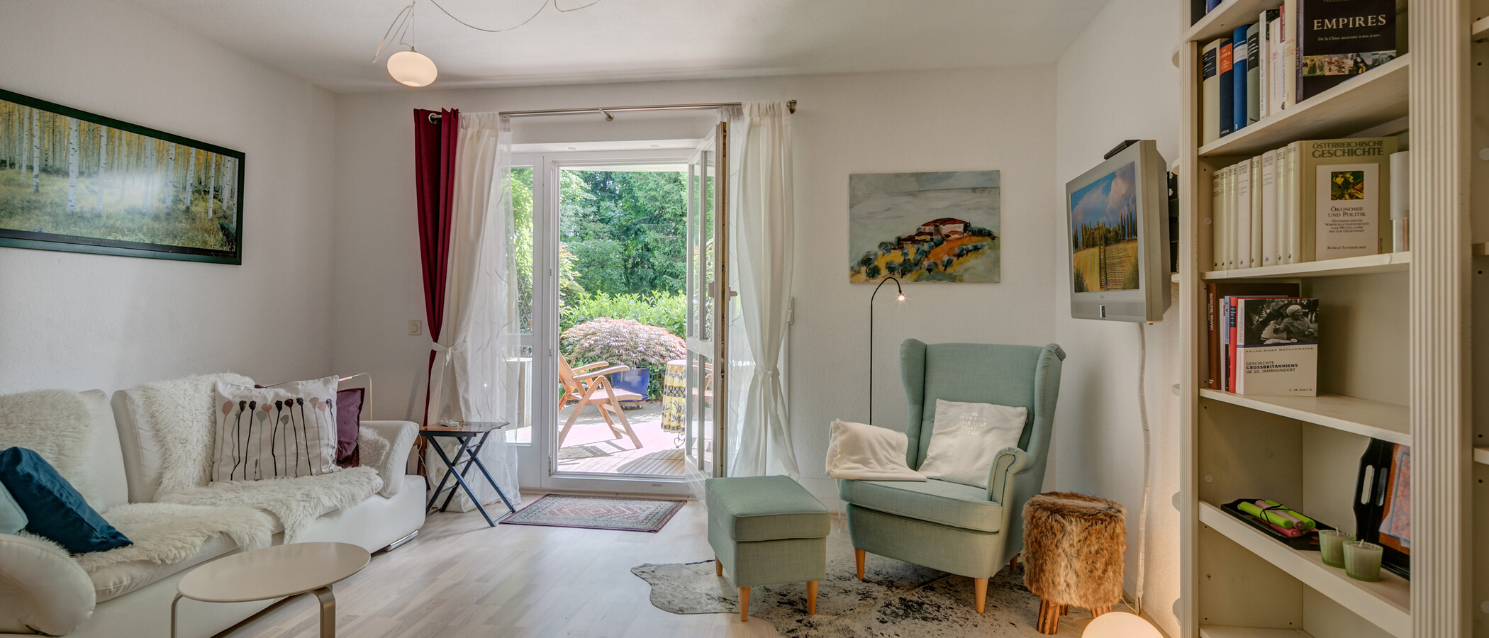 Ploché München Schwabing-Georgenschwaige 01 Living 10584