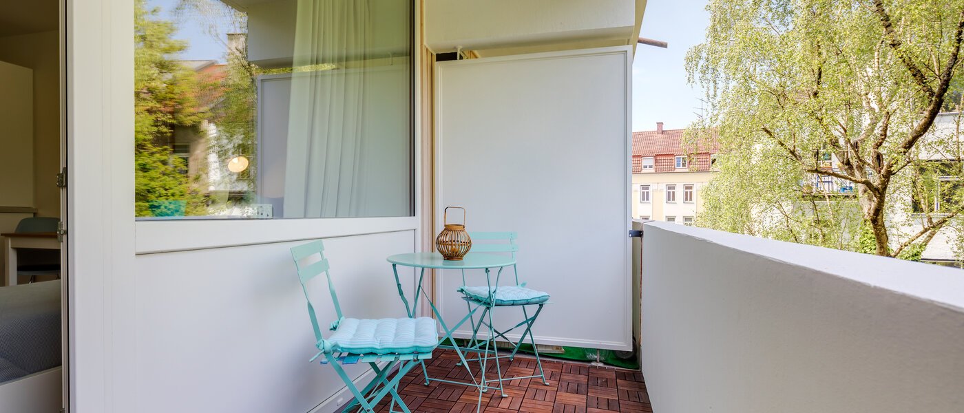 Ravna stran München Neuhausen 01 Balkon 10591