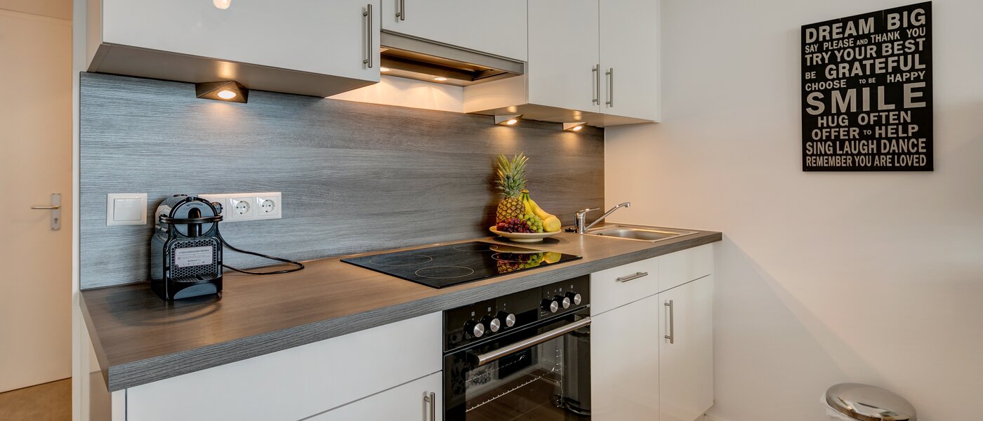 Lapos München Olympiadorf 01 Konyha 10605