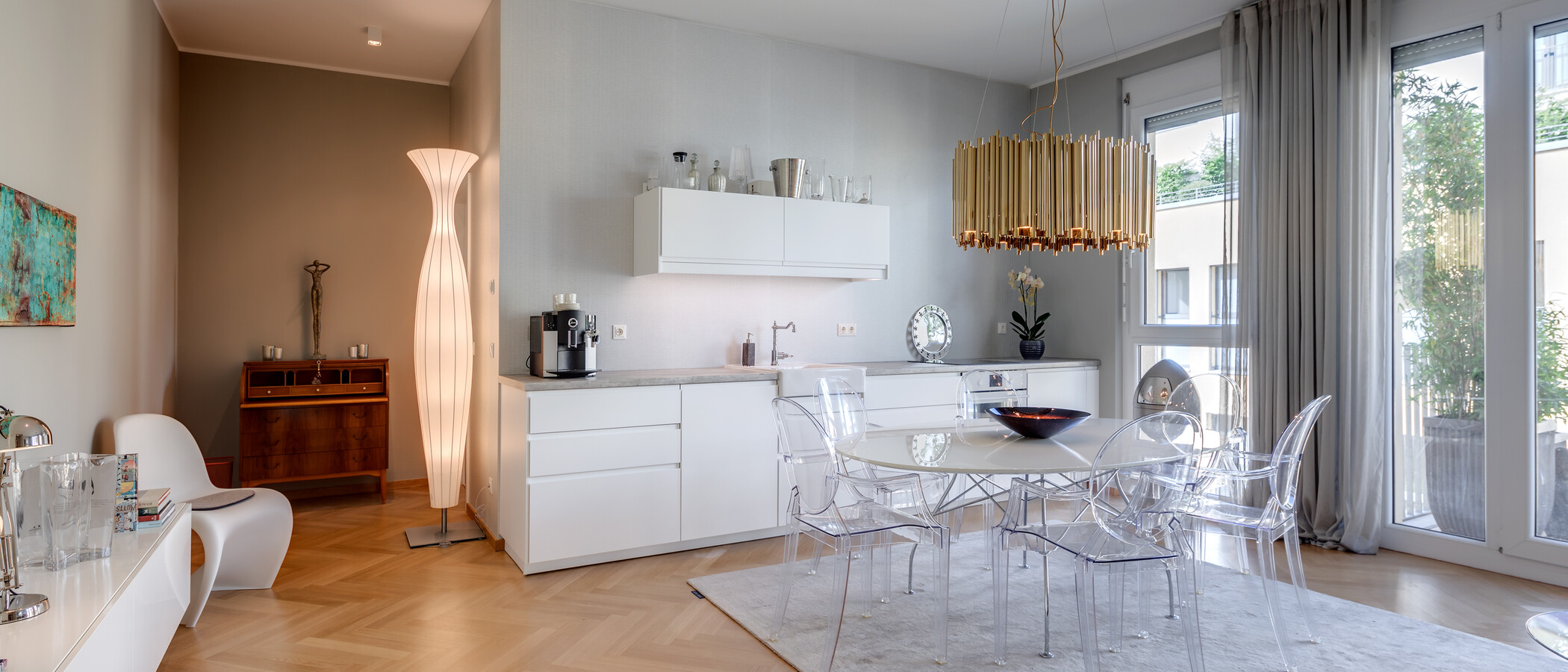 Ploché München Schwabing 06 Living 10614
