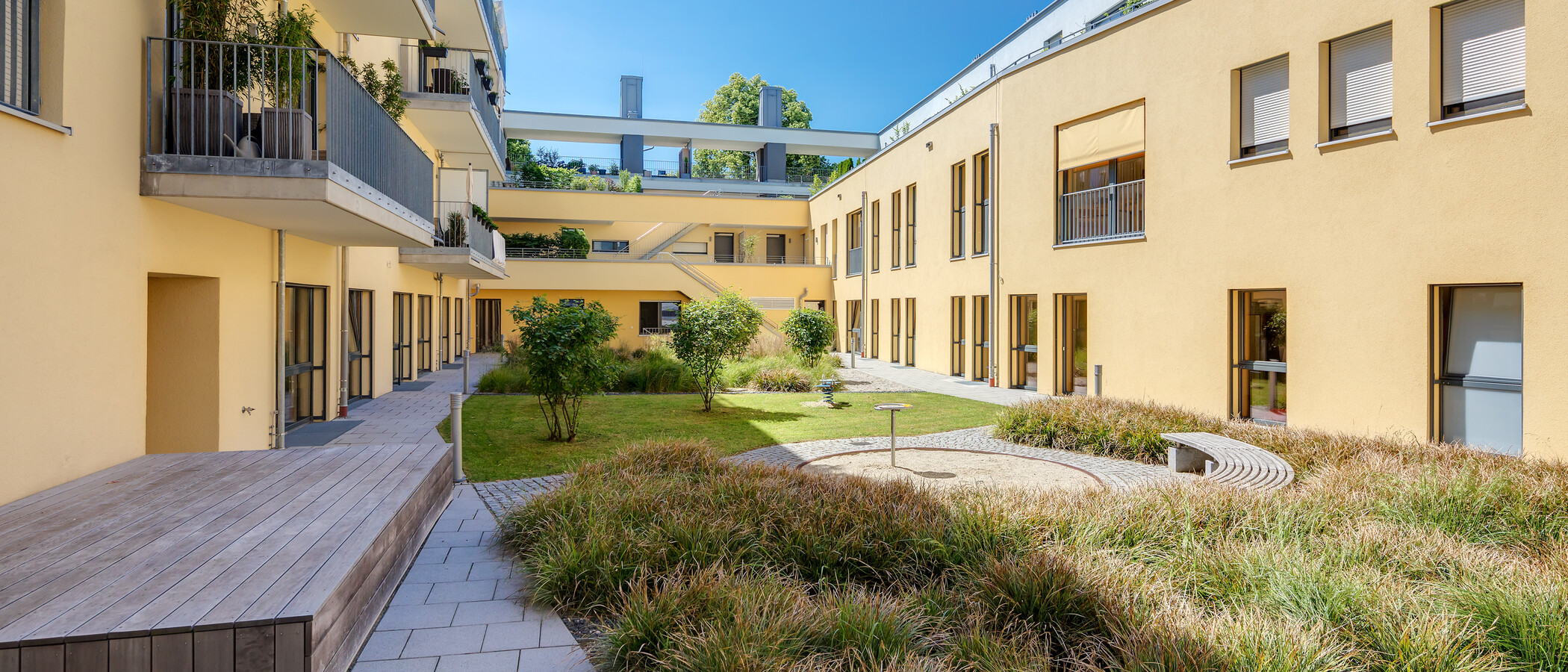 Ploché München Schwabing 01 Vnitřní nádvoří 10614