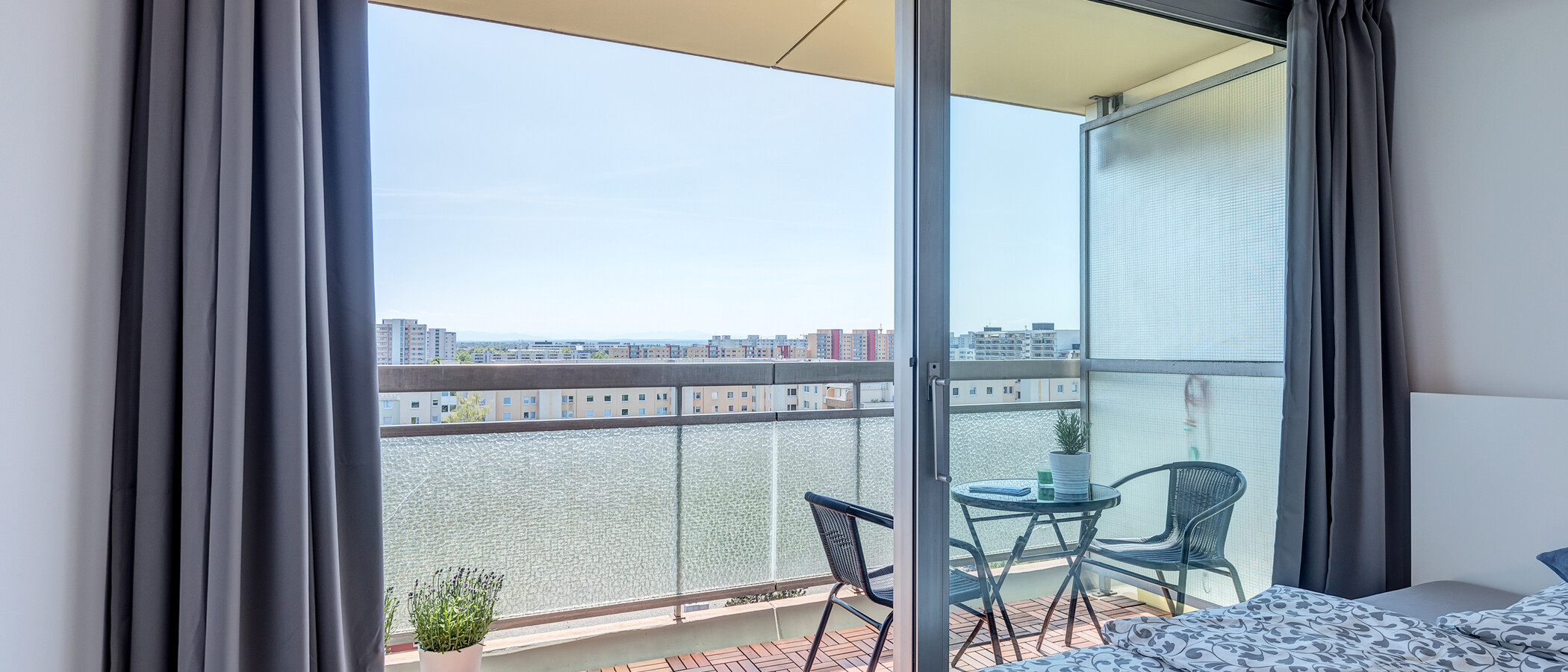 Plat München Neuperlach 01 Balkon 10620