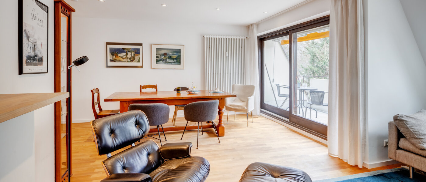 Podkrovní byt München Trudering 04 Obývací prostor 10634