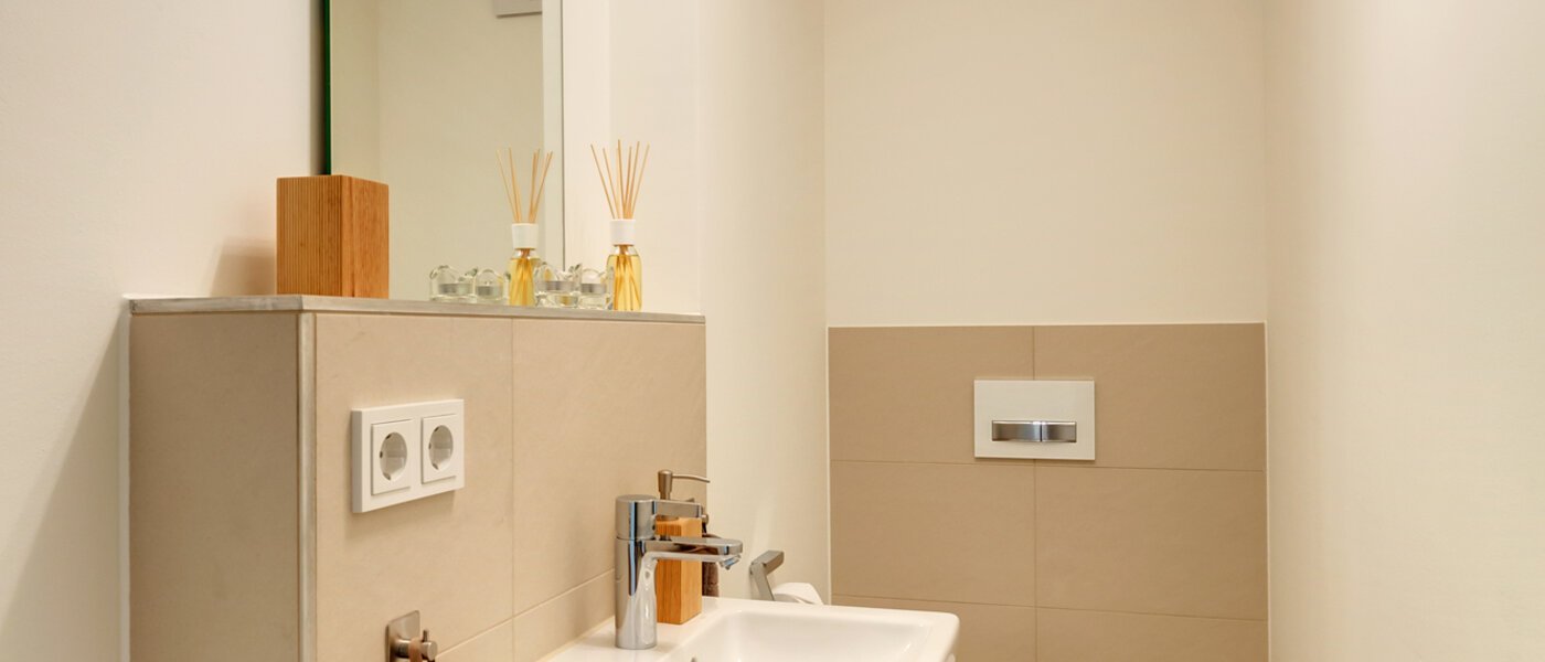 Hus München Schwabing 02 Gæstetoilet 10644