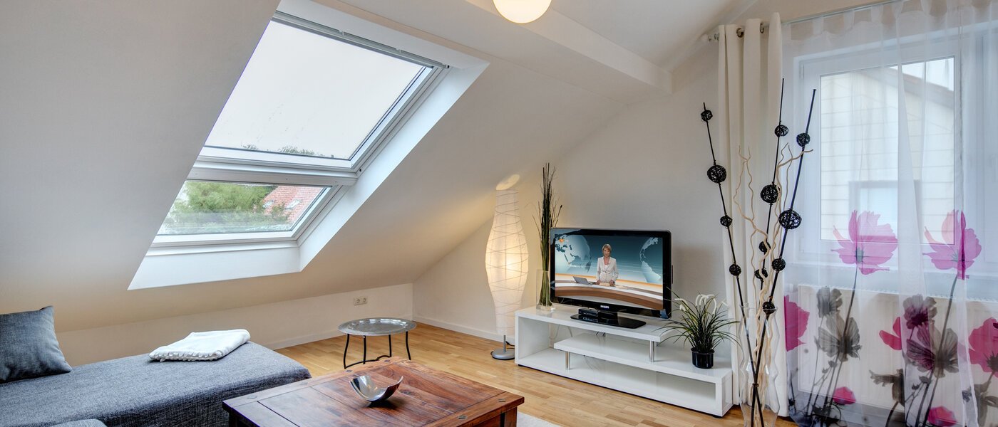 Таванско помещение Eching 03 Living 10655