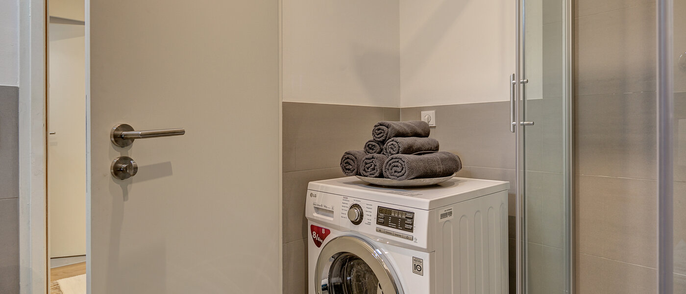 Lapos München Obermenzing 02 Fürdőszoba 10663