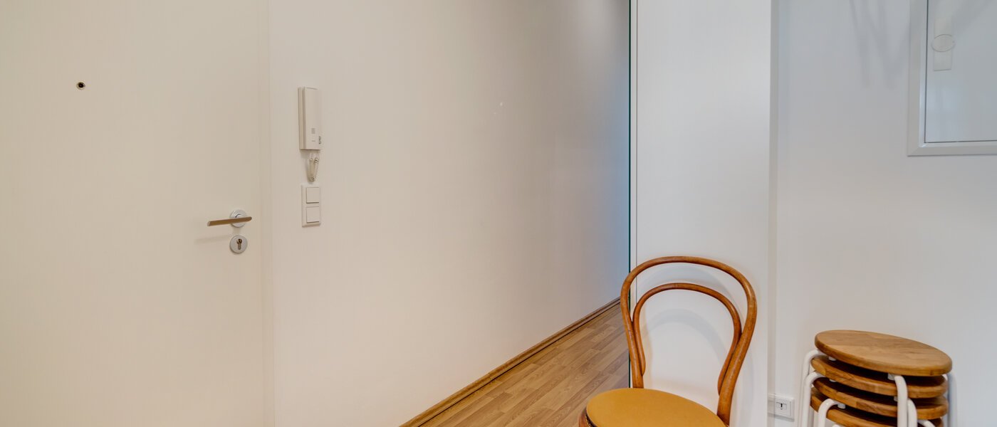 Ravna stran München Gärtnerplatzviertel 04 Koridor/hodnik 10715